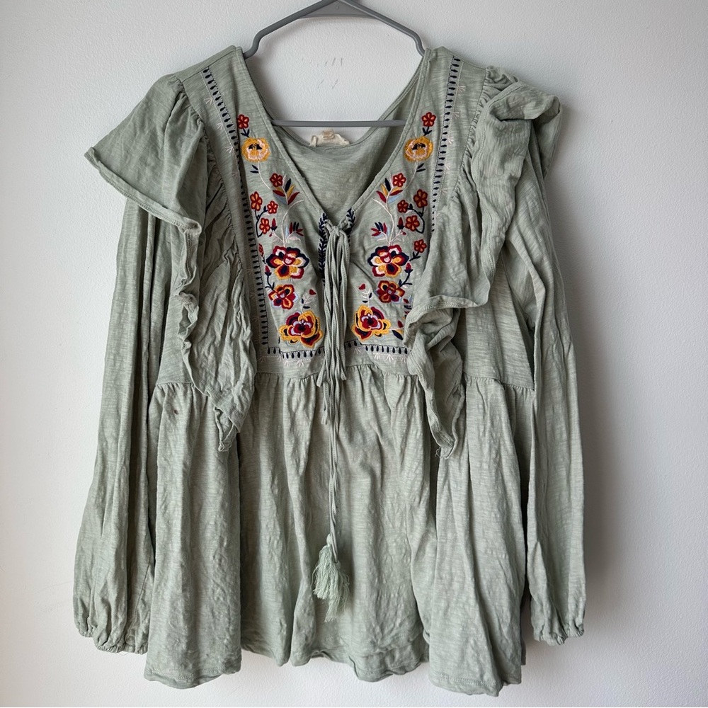 Boho Floral embroidered ruffle lace-up top, 3x